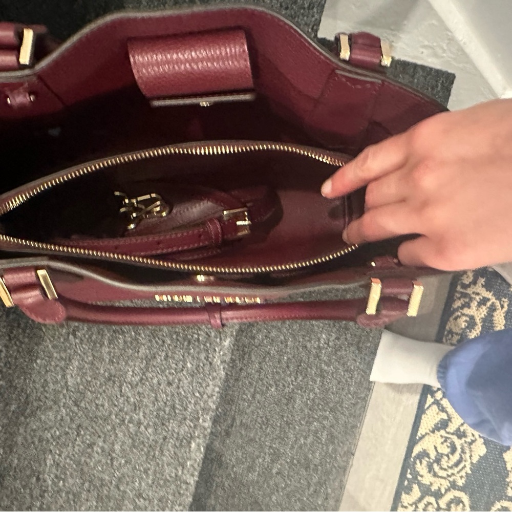 Michael Kors leather satchel - Picture 3 of 4